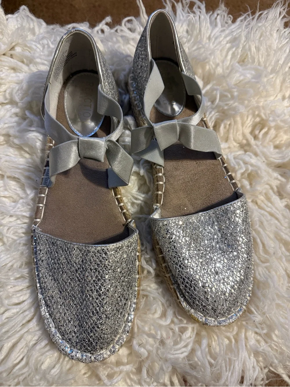 Kenneth Cole Reaction Silver Glitter Espadrille Flats with Ribbon Ties